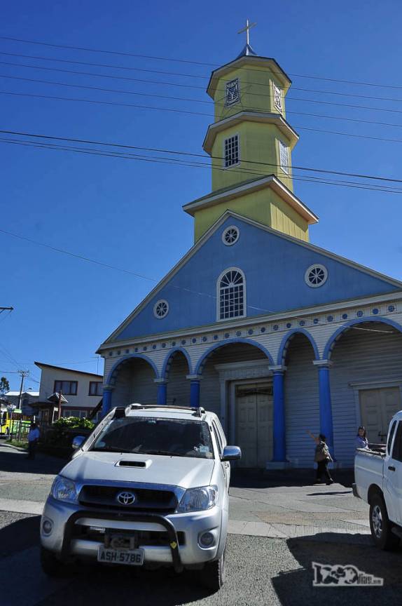 Mais uma igreja no interior de Chiloé, no caminho entre Castro e Ancud, no sul do Chile